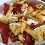病みつき☆とんがりコーンのせ☆トマト&白菜サラダ